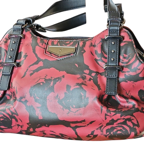 Simply Vera Vera Wang Black and Red Rose Shoulder Bag - Picture 2 of 10